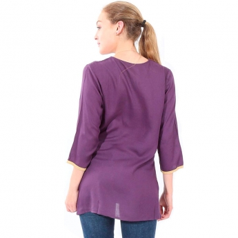 Blusa Morada con Bordado