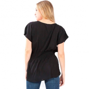 Blusa Negra con Bordado